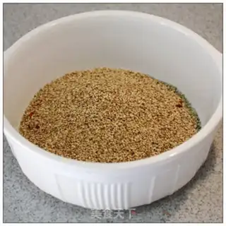 Make Homemade pepper oil step 2