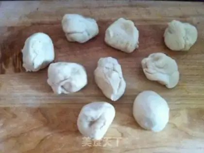 Make Bean and sand roll bread step 1