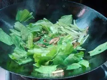 Make Fry mushrooms and cabbage step 6
