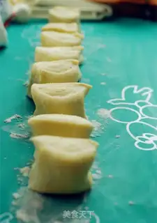 Make The fragrance of the cologne step 9