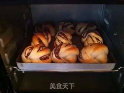 Make Bean and sand roll bread step 12