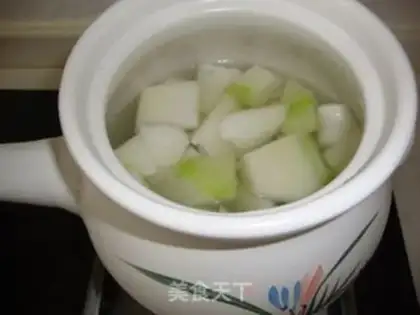 Make Pork-bones soup step 2
