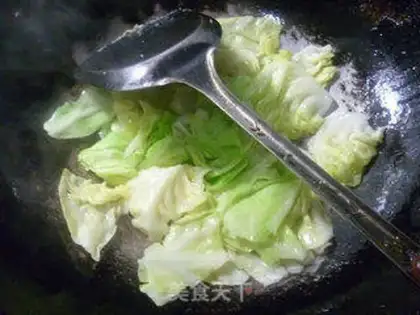 Make Eggs and cabbage step 4