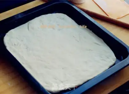 Make Sweet tuna corn pizza step 4