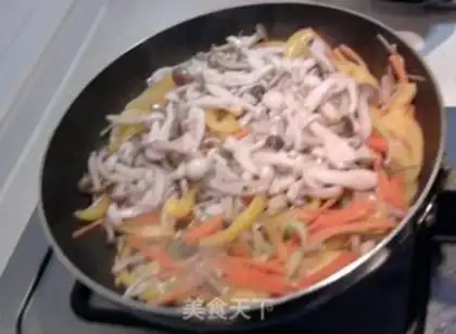 Make Five white mushrooms step 5