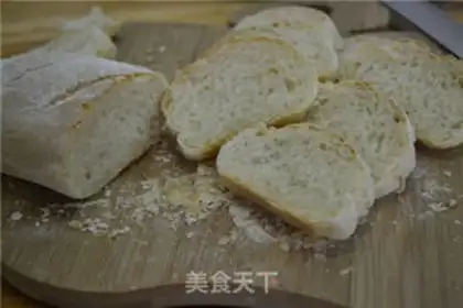 Make French bread with apple pepper shrimp step 0