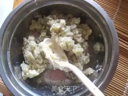 Make A melon cheese sesame ball step 3
