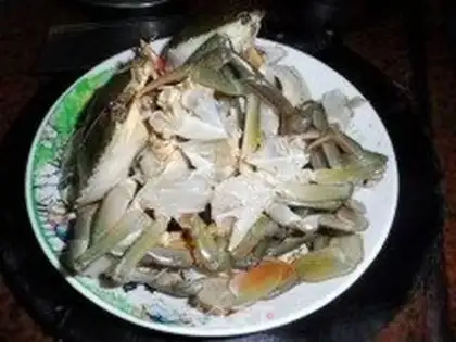 Make Crab onions step 1