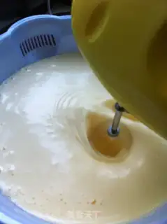 Make French sponge cake step 4