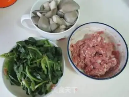 Make Spinach mushroom ostrich soup step 2