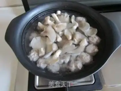 Make Spinach mushroom ostrich soup step 6