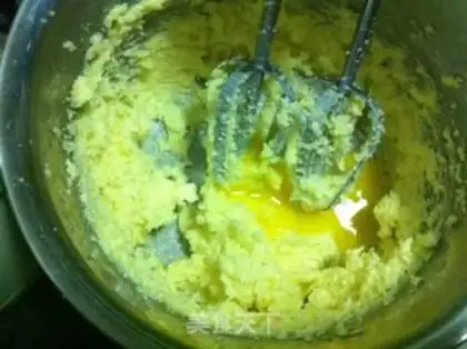 Make Grape soufflé step 1