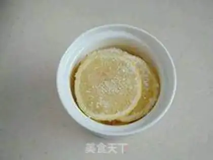 Make Honey lemon tea step 2