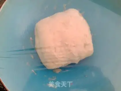 Make Weenie ham pizza step 1