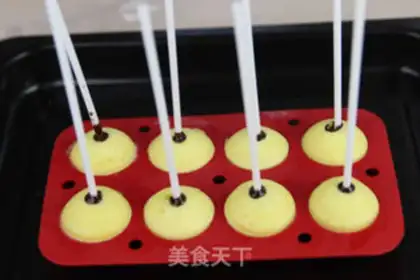 Make Lollipop cake step 6