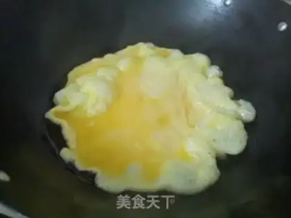 Make Chili fried eggs step 4