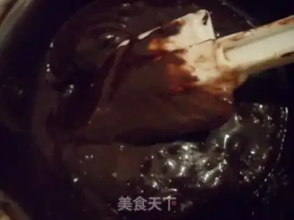 Make Classic chocolate cake step 16