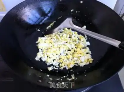 Make Egg melon tacos step 2