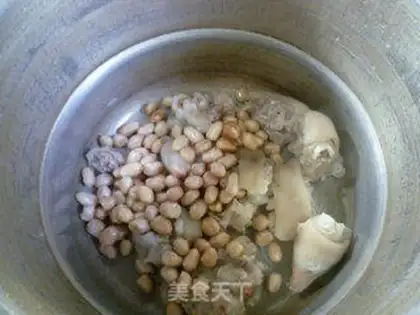 Make Peanuts burn pigs