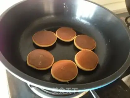 Make Jelly muffins step 8