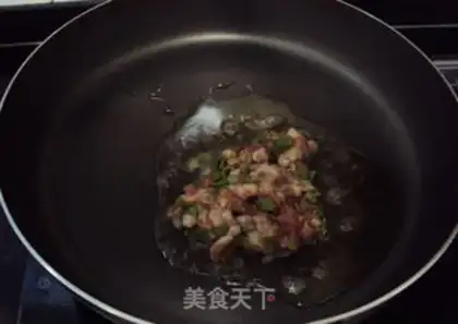 Make Squeeze meat and tofu step 3