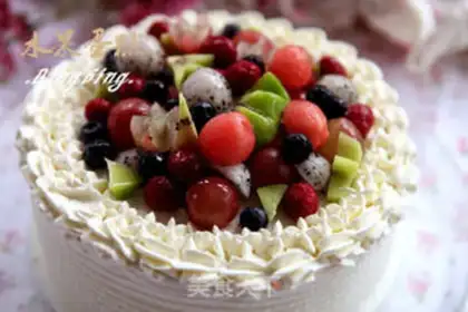 Make Fruit decorated cake step 13