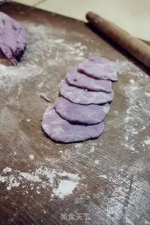 Make Purple roses step 4