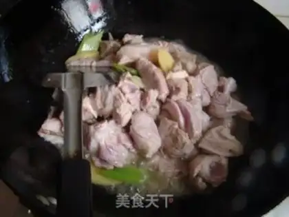 Make Red lamb hotpot step 2