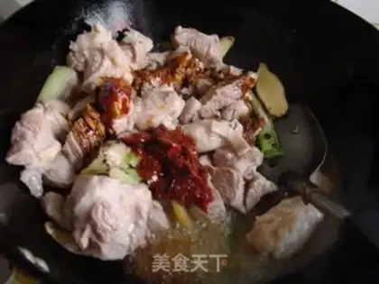 Make Red lamb hotpot step 3