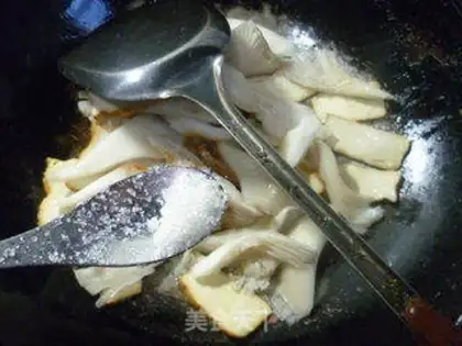 Make Scrambled mushrooms step 7