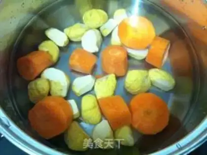 Make Cracker carrot bone soup step 2