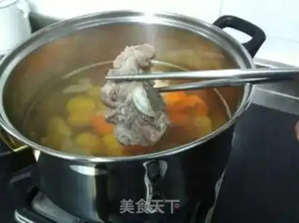 Make Cracker carrot bone soup step 5
