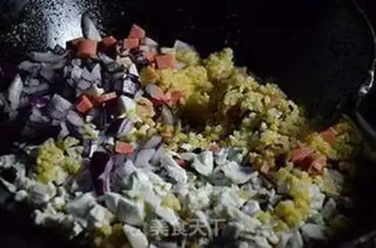 Make Gold egg fried rice step 10