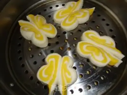 Make Pumpkin butterflies step 14