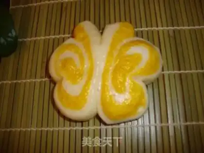 Make Pumpkin butterflies step 15