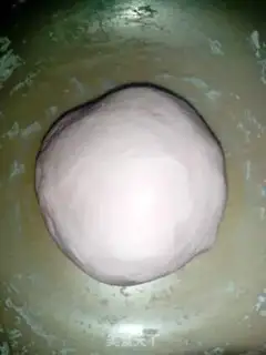 Make Rose buns step 0