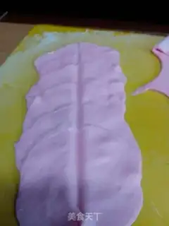 Make Rose buns step 3