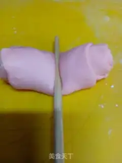 Make Rose buns step 5