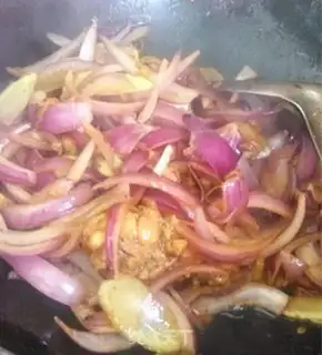 Make Onion fried chicken legs step 8