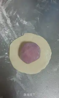 Make Double-coloured buns step 4