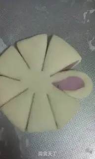 Make Double-coloured buns step 7