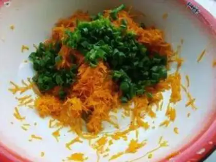 Make Egg pumpkin pie step 1