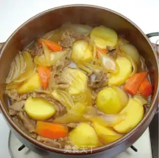 Make Japanese potato beef step 1
