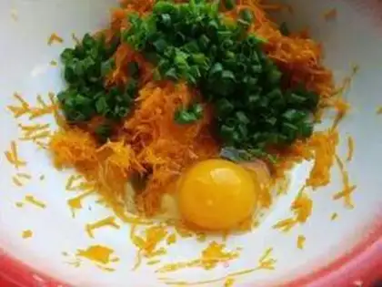 Make Egg pumpkin pie step 2