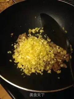 Make Slipped meat and eggs step 3