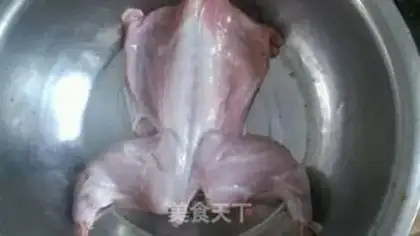 Make A dry pot of hot rabbits step 0