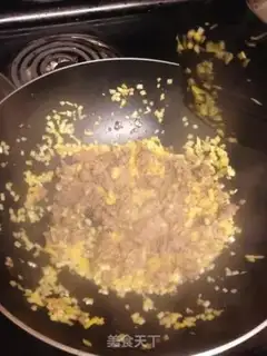Make Slipped meat and eggs step 4