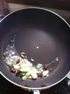 Make Pepper onion fried eggs step 4