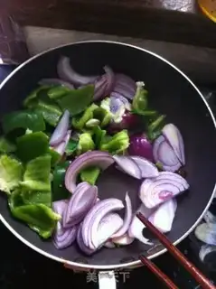 Make Pepper onion fried eggs step 5