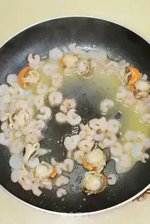 Make Seafood Italy Noodles step 4